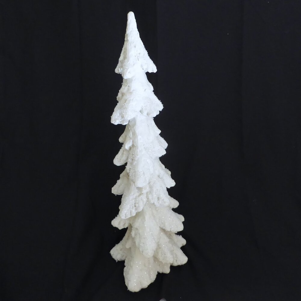 NEW 18” SNOW COVERED CHRISTMAS WINTER FOREST PINE TREE RESIN DECORATION - Picture 5 of 10